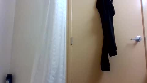 Snapshot of zaddypeg123 chatting on June 2, 5:42 am zaddypeg123 online show from June 2, 5:42 am