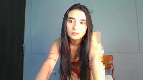 Snapshot of zafiramontiel_ chatting on February 16, 9:11 pm Zafira online show from February 16, 9:11 pm