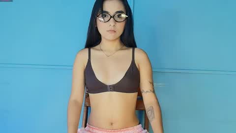 Snapshot of zafiramontiel_ chatting on April 19, 7:16 pm Zafira online show from April 19, 7:16 pm