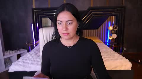 Zafiramoonn online show from November 4, 2:05 pm