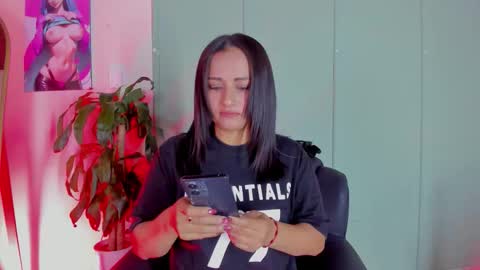 Snapshot of zafiro__brown chatting on September 24, 11:57 am Zafiro Brown online show from September 24, 11:57 am