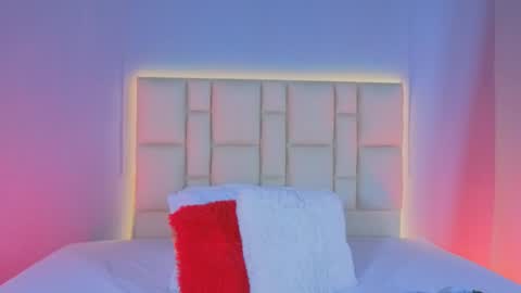 Snapshot of zafiro__brown chatting on December 1, 12:21 pm Zafiro Brown online show from December 1, 12:21 pm