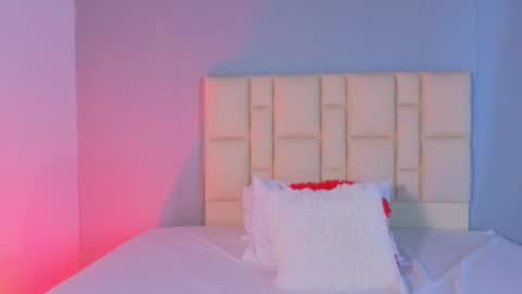 Snapshot of zafiro__brown chatting on December 3, 11:52 am Zafiro Brown online show from December 3, 11:52 am