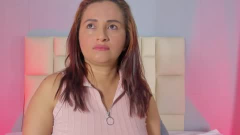 Snapshot of zafiro__brown chatting on December 15, 9:24 am Zafiro Brown online show from December 15, 9:24 am