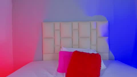 Zafiro Brown online show from February 11, 5:18 pm