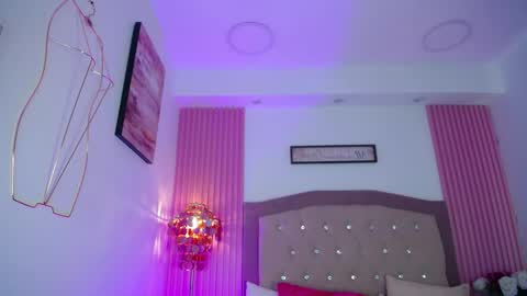 Zafiro online show from March 1, 1:29 am