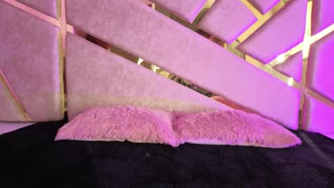 Claire  online show from November 21, 4:49 pm