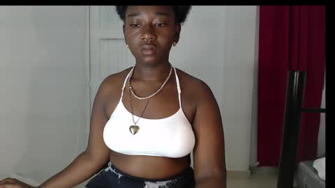 Snapshot of zahhysims chatting on February 3, 11:20 am zahhy online show from February 3, 11:20 am