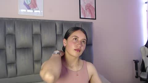 Snapshot of zaida_1 chatting on June 1, 9:27 pm Zaida online show from June 1, 9:27 pm