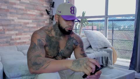 Snapshot of zain_diesel7 chatting on January 13, 11:30 am INSTAGRAM yormanfit7 online show from January 13, 11:30 am