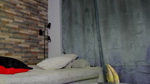 Snapshot of zain_diesel7 chatting on January 21, 10:30 am INSTAGRAM yormanfit7 online show from January 21, 10:30 am