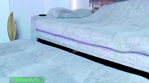 INSTAGRAM yormanfit7 online show from December 2, 12:43 pm