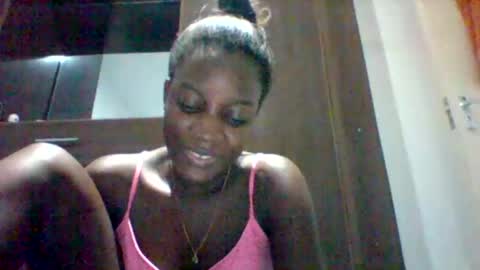 Snapshot of zainxxxx chatting on May 9, 11:10 pm zainxxxx online show from May 9, 11:10 pm