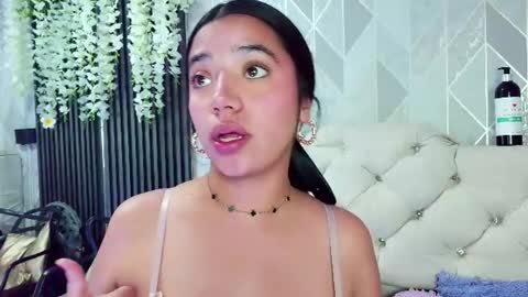 Snapshot of zaira_bonny chatting on July 1, 7:02 pm Zaira Bonny online show from July 1, 7:02 pm