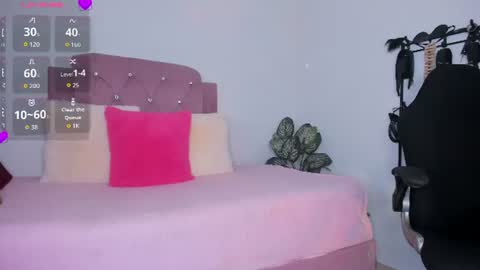 Zaira  online show from July 10, 5:01 am
