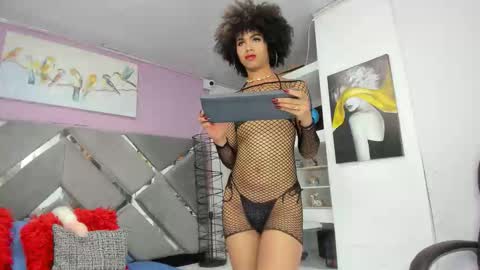 Snapshot of zaira_sofiaa_ chatting on May 18, 2:29 am ZAIRA online show from May 18, 2:29 am