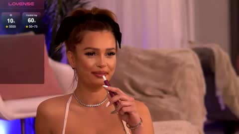 Snapshot of zairalure chatting on November 26, 5:19 am Zaira online show from November 26, 5:19 am