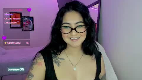Snapshot of zakura_ania chatting on June 25, 9:41 pm zakura_ania online show from June 25, 9:41 pm