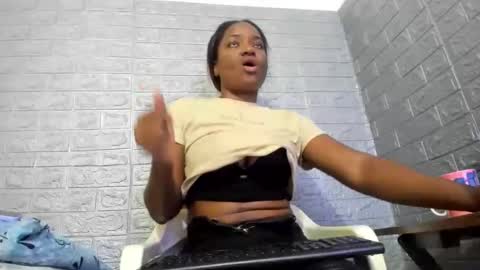 Snapshot of zamara__ chatting on October 24, 9:11 pm Zamara online show from October 24, 9:11 pm