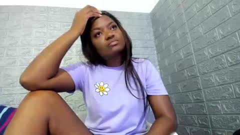 Snapshot of zamara__ chatting on November 3, 10:53 pm Zamara online show from November 3, 10:53 pm