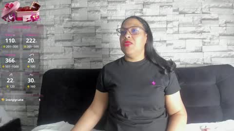 Snapshot of zamariah chatting on October 29, 12:24 am Danna online show from October 29, 12:24 am