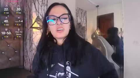   online show from November 23, 6:30 pm