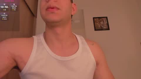 Snapshot of zamir_scott chatting on July 26, 9:32 pm zamir online show from July 26, 9:32 pm