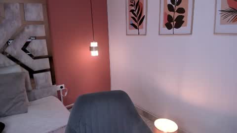 zamira_taylor online show from August 8, 1:52 am