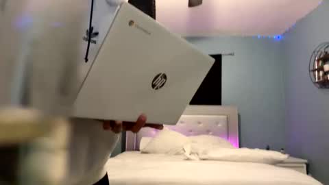 Edii online show from December 8, 3:43 am