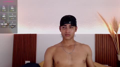 Zander online show from December 4, 6:28 pm