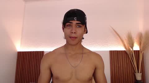 Zander online show from December 5, 2:11 pm