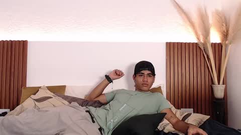 Zander online show from December 21, 5:51 pm