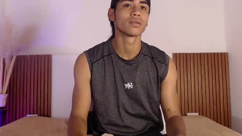 Zander online show from March 12, 1:51 pm