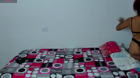 Snapshot of zandra_kiman chatting on May 14, 1:12 am Zandra online show from May 14, 1:12 am