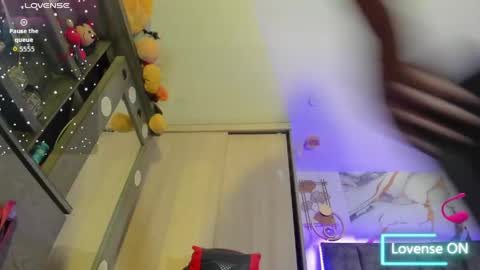 Snapshot of zandraa_milf chatting on May 29, 11:52 am Zandra online show from May 29, 11:52 am