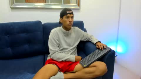 Snapshot of zane_belville chatting on May 18, 11:16 am Zane Belville online show from May 18, 11:16 am