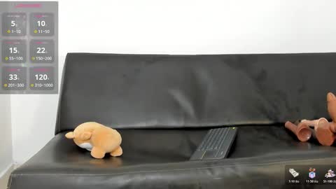 Snapshot of zane_lux chatting on November 8, 12:38 pm Zane Lux online show from November 8, 12:38 pm