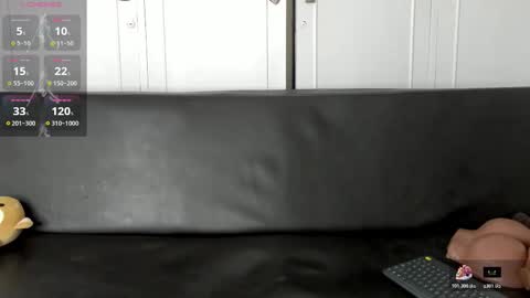 Snapshot of zane_lux chatting on December 14, 3:28 pm Zane Lux online show from December 14, 3:28 pm