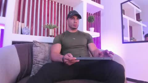 zanemaverick online show from November 27, 11:45 am