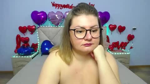 zannadreil online show from February 16, 6:54 pm