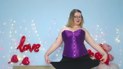 zannadreil online show from February 20, 5:44 am