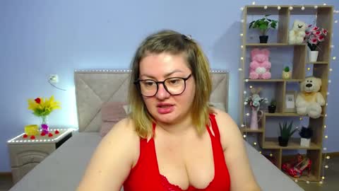 zannadreil online show from March 9, 7:15 pm