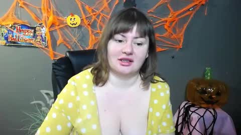 zannadreil online show from October 26, 7:20 pm