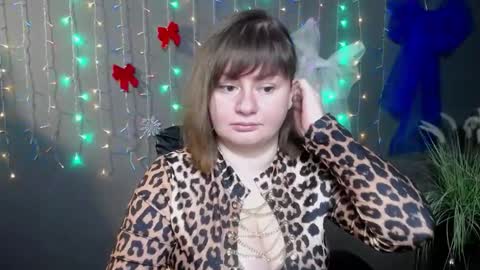 zannadreil online show from December 19, 6:59 pm