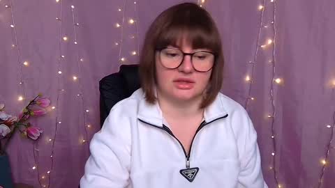 zannadreil online show from March 2, 7:10 pm