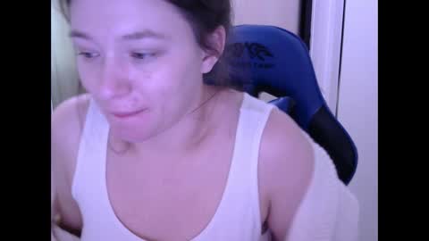 Snapshot of zara_golden chatting on December 17, 7:29 am chaturcum online show from December 17, 7:29 am