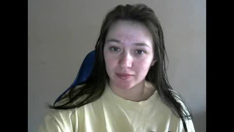 Snapshot of zara_golden chatting on January 27, 6:19 am chaturcum online show from January 27, 6:19 am