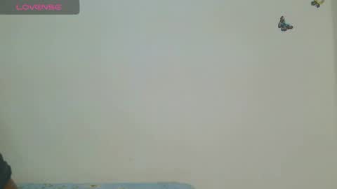 Snapshot of zara_lae chatting on June 6, 4:33 pm nicky online show from June 6, 4:33 pm