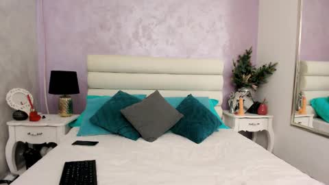 Zara online show from February 23, 6:49 pm