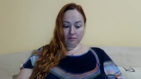 Snapshot of zara_red chatting on May 24, 8:52 am Kate. if im not here im here foxy red333 online show from May 24, 8:52 am